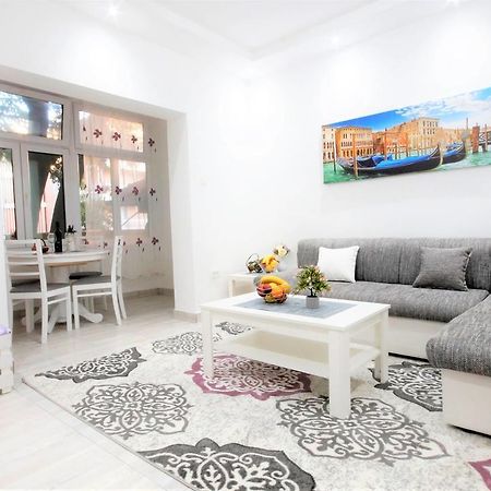 Kala Apartment Tivat Exterior photo